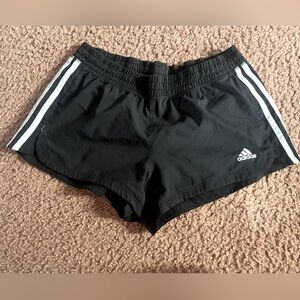 Cute, never worn. Small.